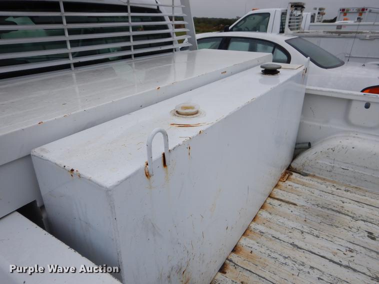 image for item EO9696 2004 Chevrolet Silverado 1500 pickup truck