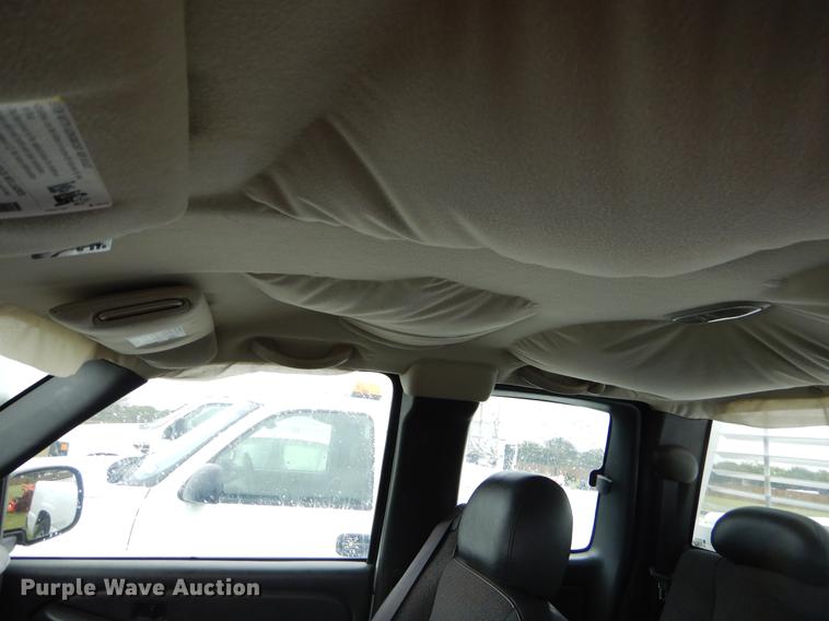 image for item EO9697 2004 Chevrolet Silverado 1500 Ext. Cab pickup truck