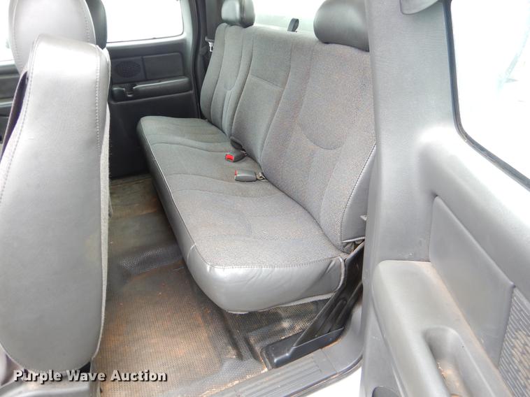 image for item EO9697 2004 Chevrolet Silverado 1500 Ext. Cab pickup truck