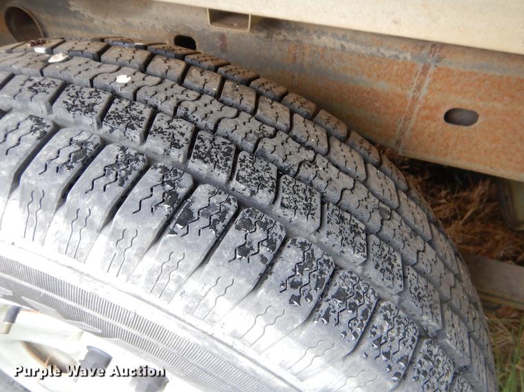 image for item EO9697 2004 Chevrolet Silverado 1500 Ext. Cab pickup truck