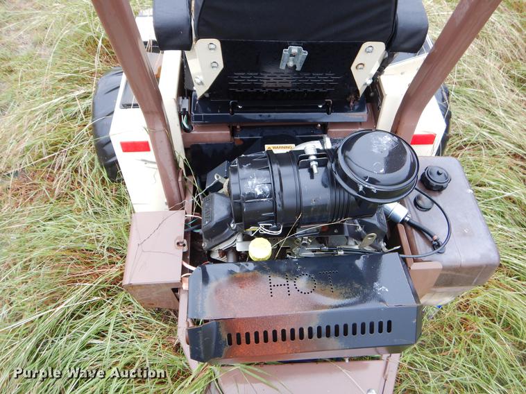 image for item EO9699 Grasshopper 727K2 ZTR lawn mower