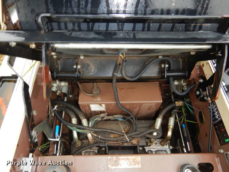 image for item EO9699 Grasshopper 727K2 ZTR lawn mower