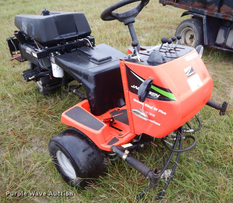 image for item EO9703 Jacobsen Greens King IV Plus lawn mower