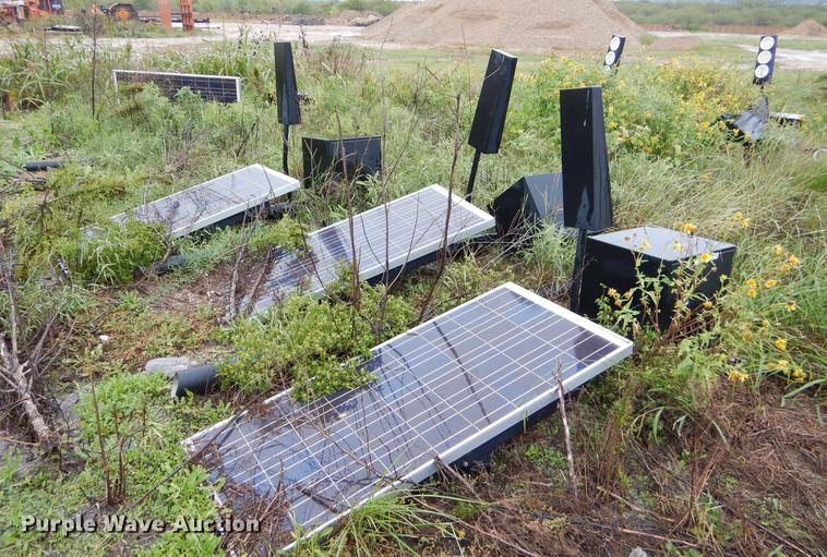 image for item EO9709 (8) solar powered street lights