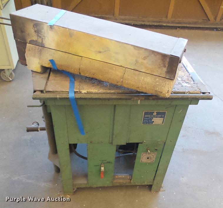 image for item EQ9005 Johnson 122B gas forge