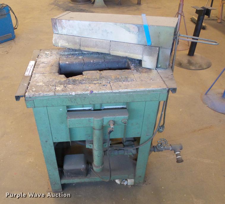 image for item EQ9005 Johnson 122B gas forge