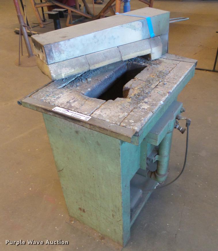image for item EQ9005 Johnson 122B gas forge