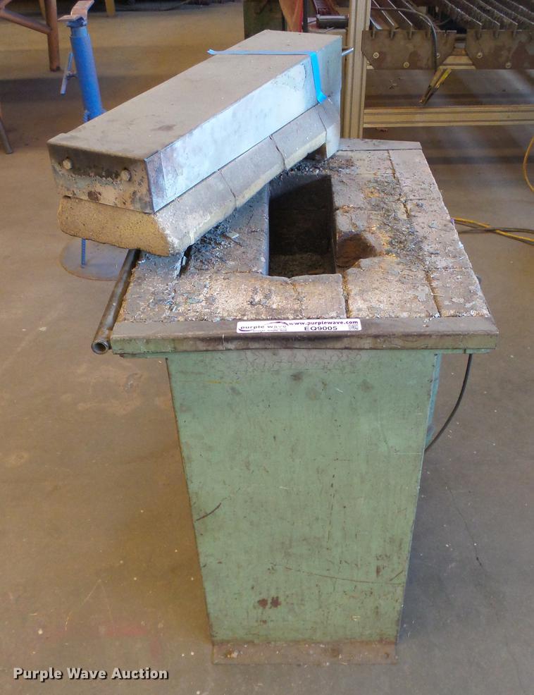image for item EQ9005 Johnson 122B gas forge