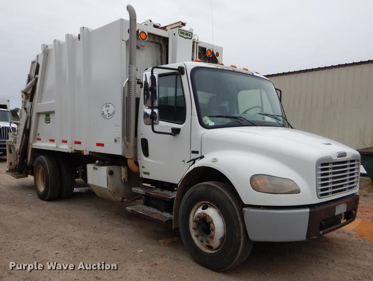 image for item EW9536 2007 Freightliner Business Class M2 refuse truck