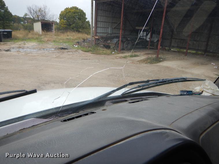 image for item EW9536 2007 Freightliner Business Class M2 refuse truck