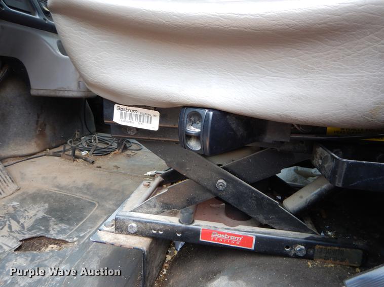 image for item EW9536 2007 Freightliner Business Class M2 refuse truck