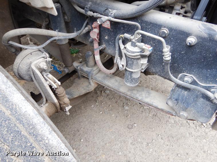 image for item EW9536 2007 Freightliner Business Class M2 refuse truck