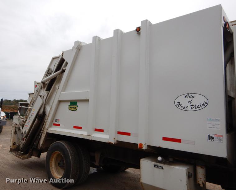 image for item EW9536 2007 Freightliner Business Class M2 refuse truck