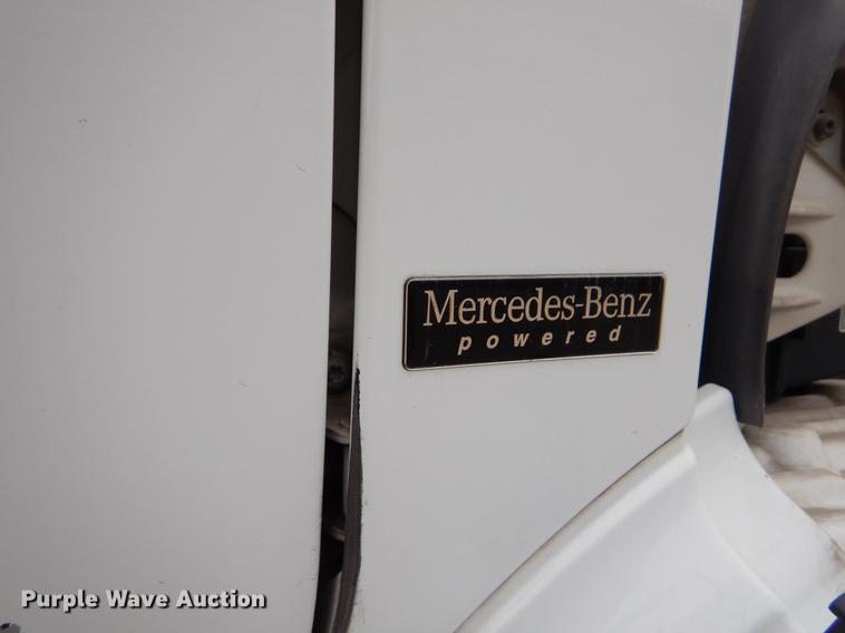 image for item EW9536 2007 Freightliner Business Class M2 refuse truck