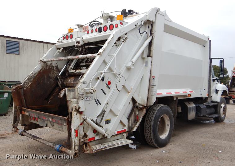 image for item EW9537 2012 International WorkStar 7300 refuse truck