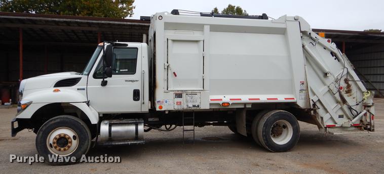 image for item EW9537 2012 International WorkStar 7300 refuse truck