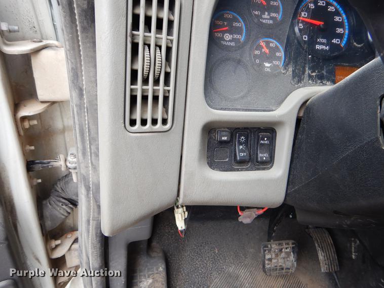 image for item EW9537 2012 International WorkStar 7300 refuse truck