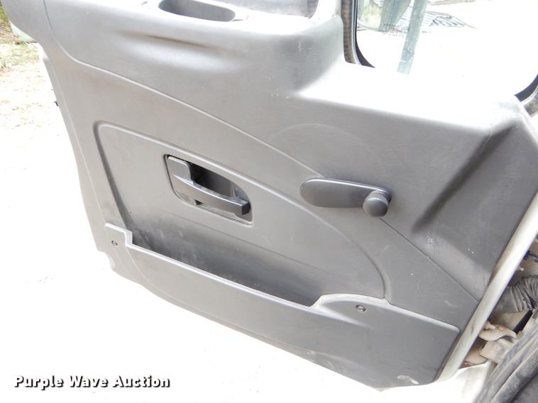 image for item EW9537 2012 International WorkStar 7300 refuse truck