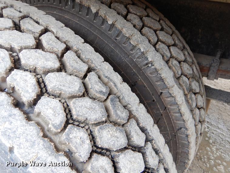 image for item EW9537 2012 International WorkStar 7300 refuse truck