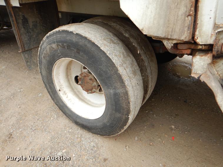 image for item EW9537 2012 International WorkStar 7300 refuse truck