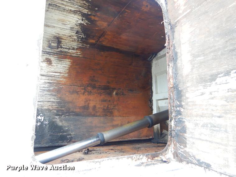 image for item EW9537 2012 International WorkStar 7300 refuse truck