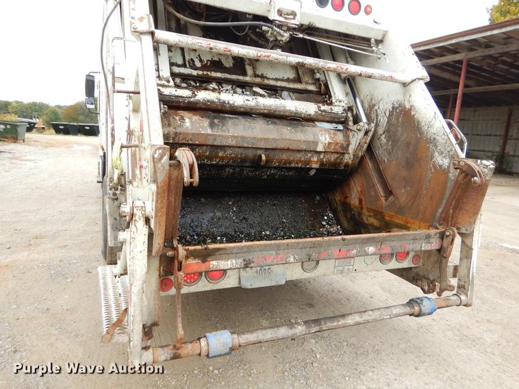 image for item EW9537 2012 International WorkStar 7300 refuse truck