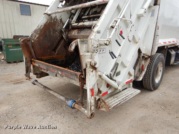 image for item EW9537 2012 International WorkStar 7300 refuse truck