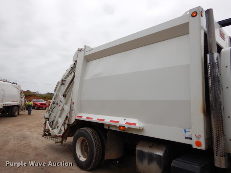 image for item EW9537 2012 International WorkStar 7300 refuse truck