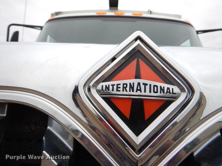 image for item EW9537 2012 International WorkStar 7300 refuse truck