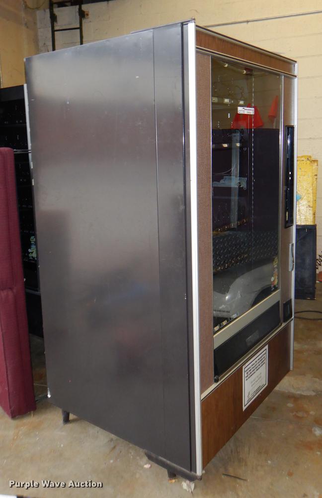 image for item EW9545 (3) vending machines