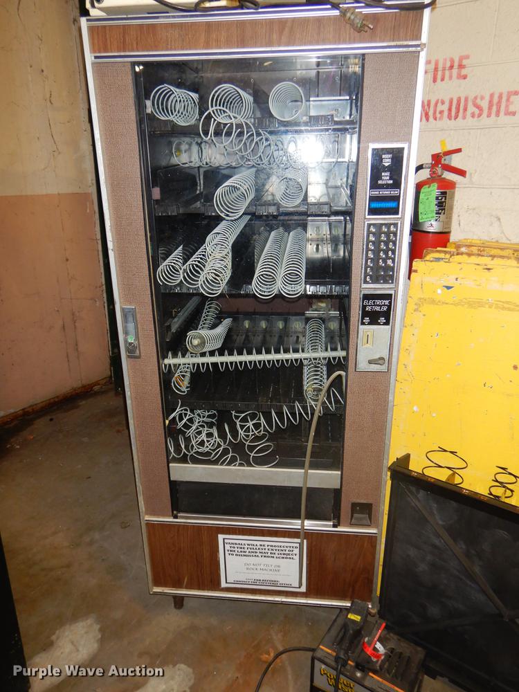 image for item EW9545 (3) vending machines
