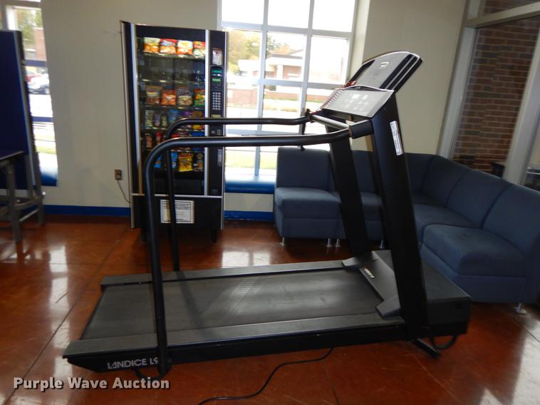 image for item EW9547 (4) Landice treadmills