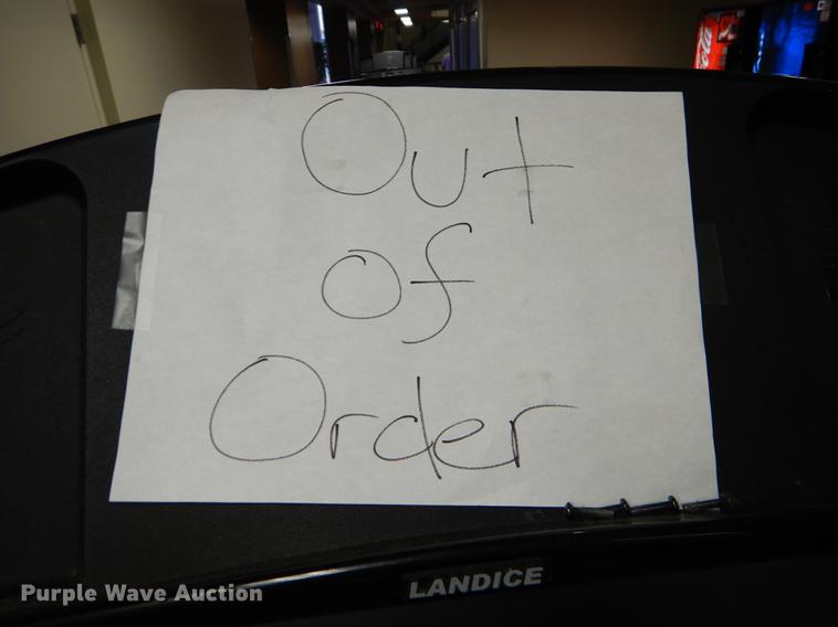 image for item EW9547 (4) Landice treadmills