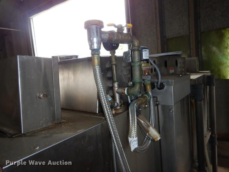 image for item EW9550 Hobart CLP966E dishwasher