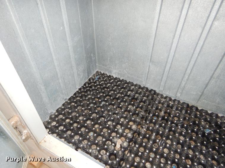 image for item EW9551 Reddy Ice ice box