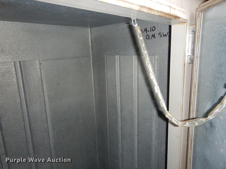 image for item EW9551 Reddy Ice ice box