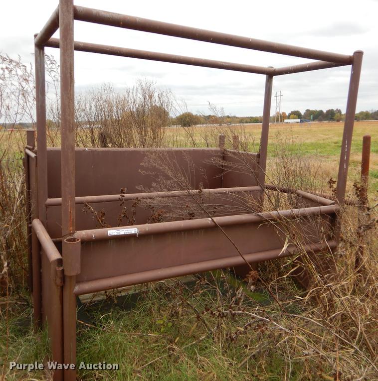 image for item EW9552 Two bay steel chute