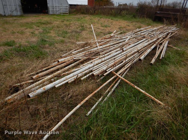 image for item EW9553 Scrap pipe and fence posts