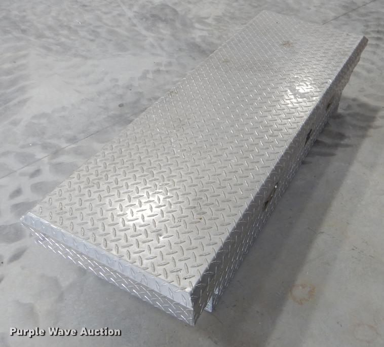 image for item EW9559 Grasshopper mower canopy and toolbox