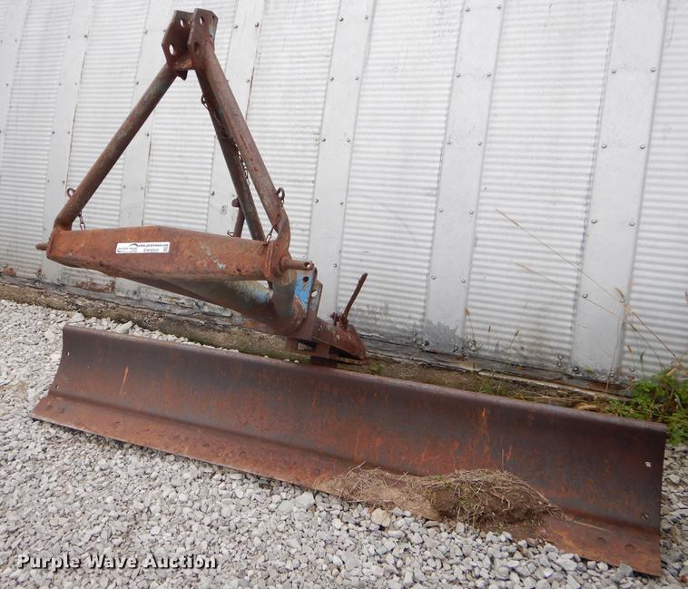 image for item EW9560 Ford 716 point blade