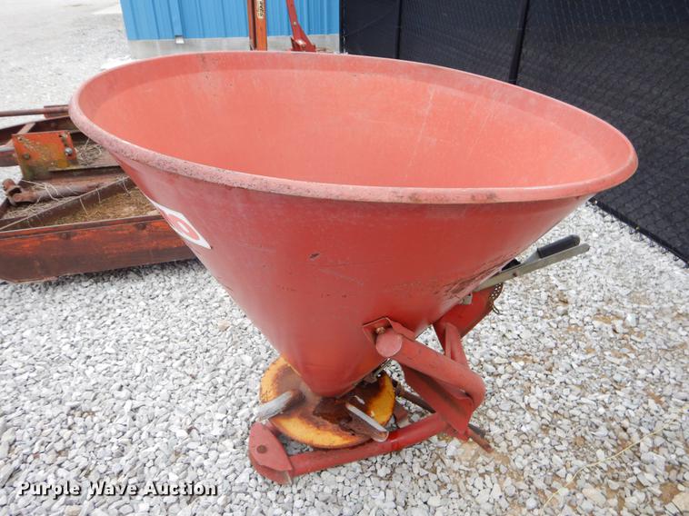 image for item EW9563 Cosmo 500 spreader