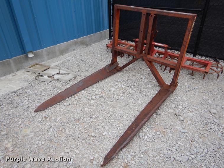 image for item EW9565 Graves steel forks