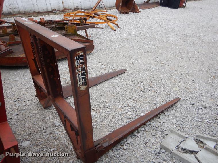 image for item EW9565 Graves steel forks