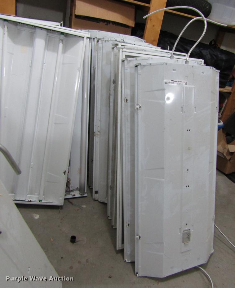 image for item FJ9541 (31) lights