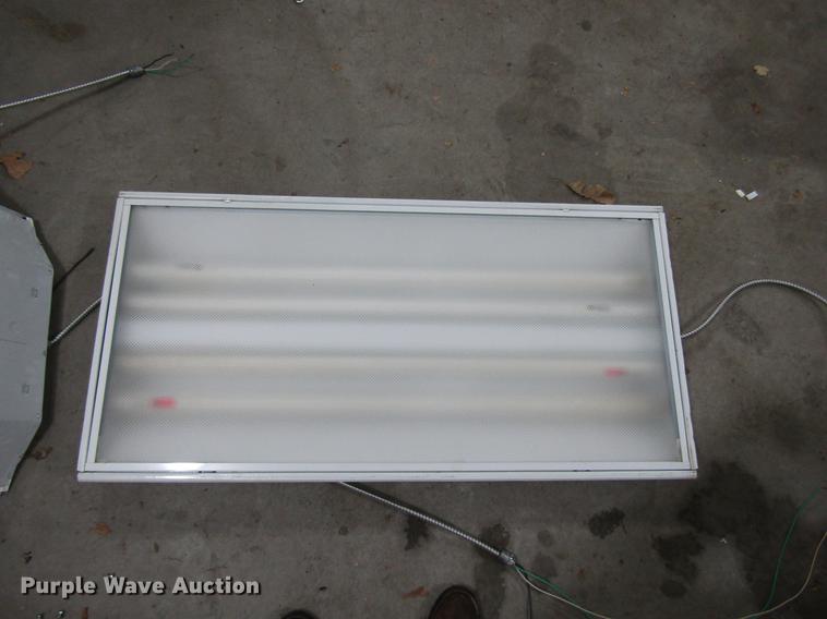 image for item FJ9541 (31) lights