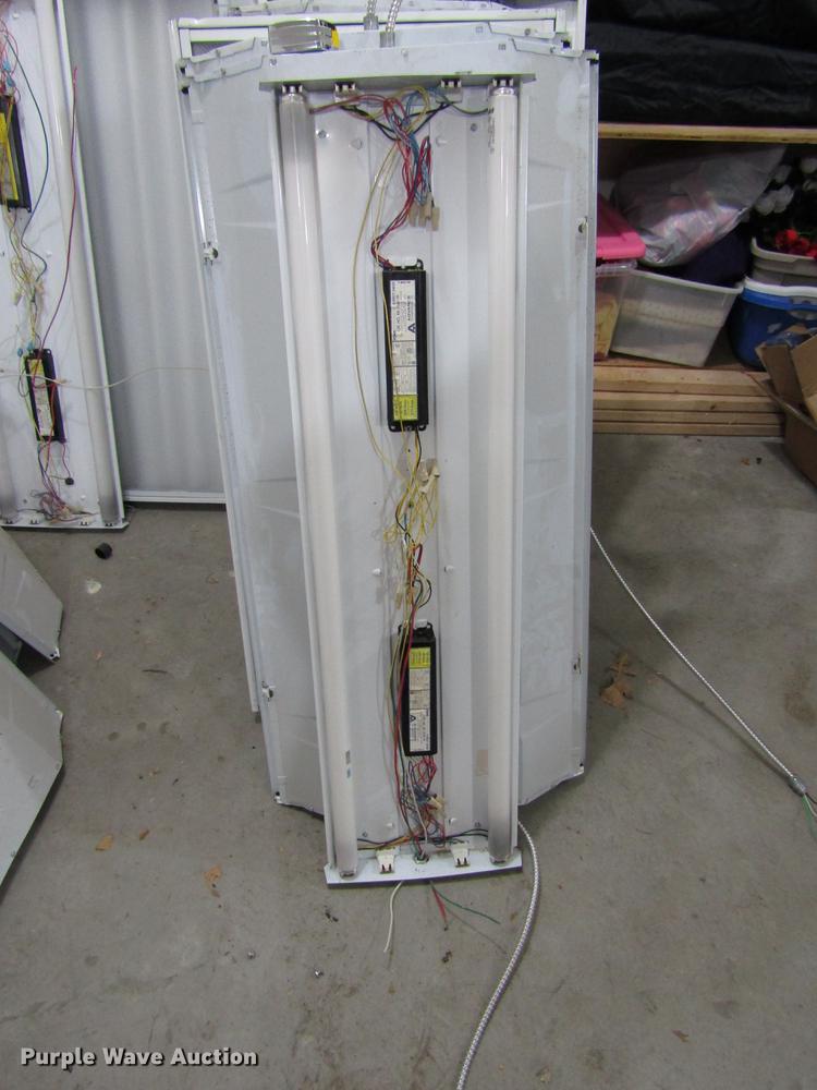 image for item FJ9541 (31) lights