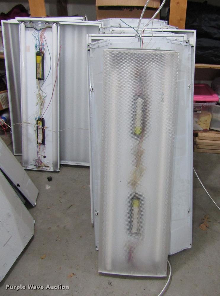 image for item FJ9541 (31) lights