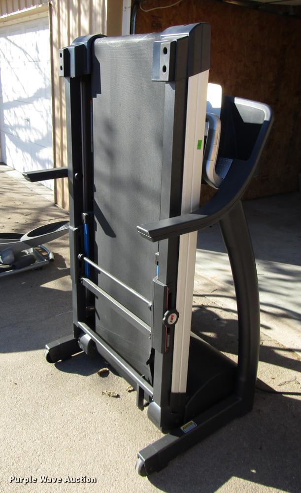 image for item FJ9543 Health Rider treadmill