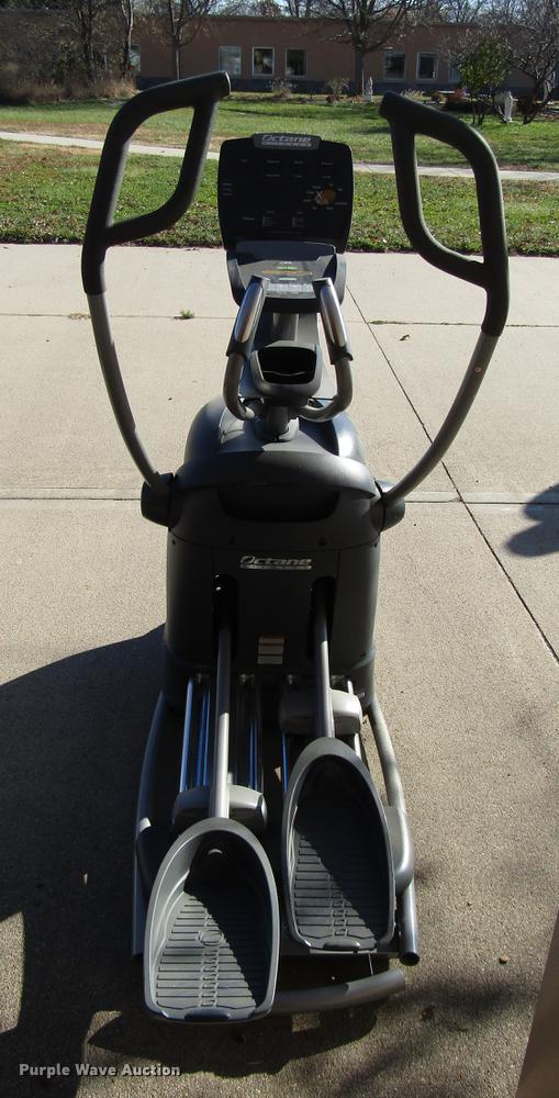 image for item FJ9544 Octane Fitness elliptical
