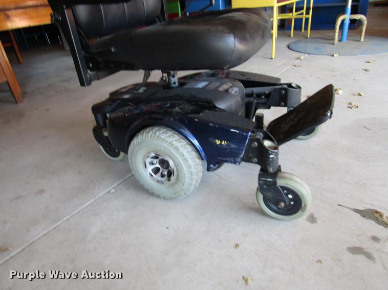 image for item FJ9547 Invacare MK5NX power wheelchair